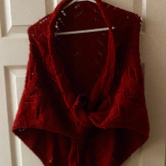 Hand Knitted Shawl - Picture 2 of 3